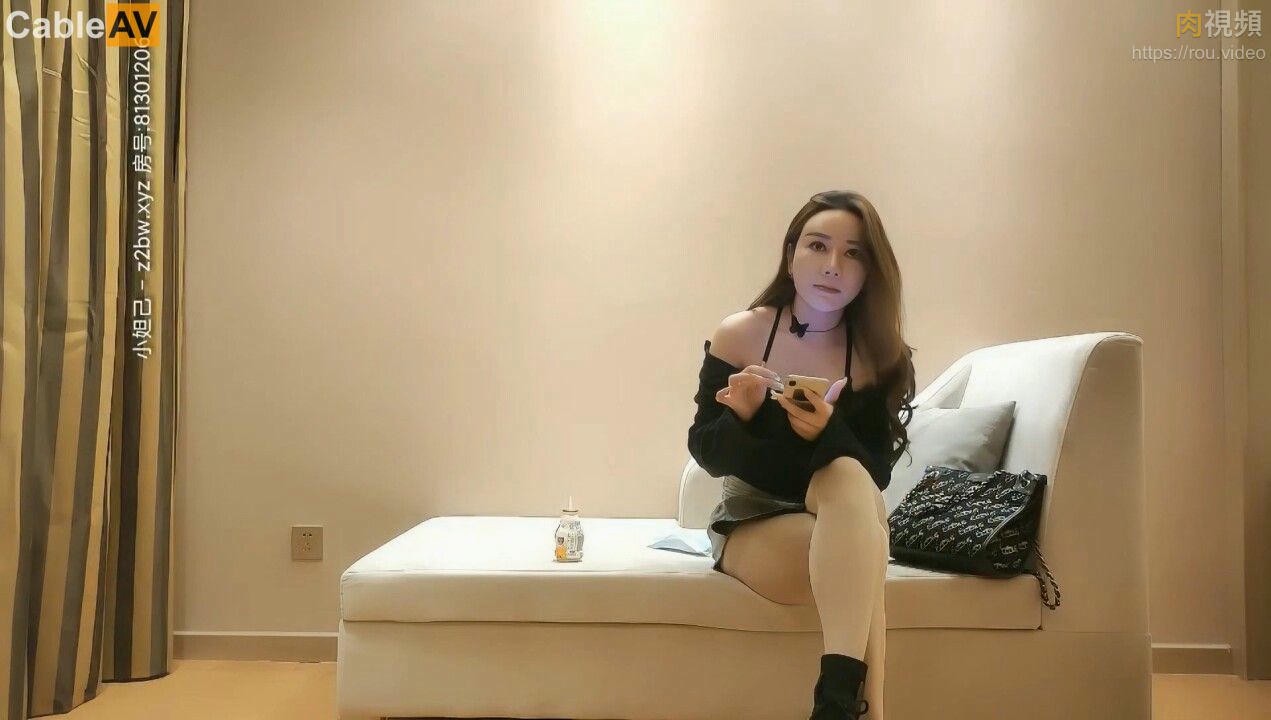 【壹屌寻花】广州大圈，门票138，单日人气王，极品御姐，超清4K设备偷拍，美乳长腿完美视觉盛宴 (1)